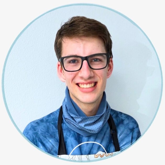 Riley, Dog Bather at Hippie Hounds Grooming & Self-Wash in Lynnwood, WA